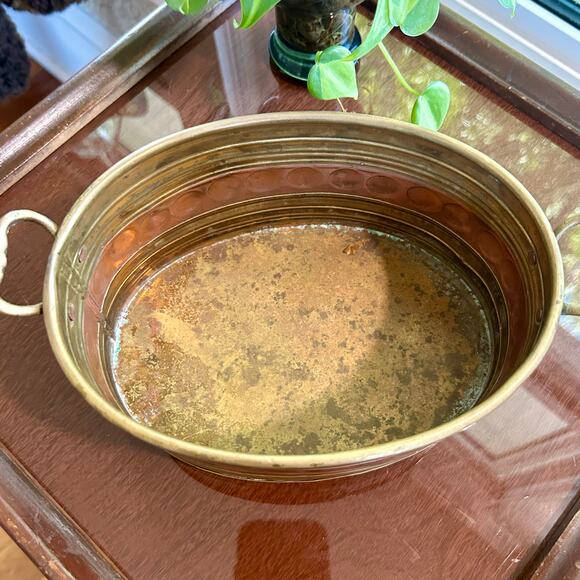 Vintage Brass & Copper Oval Jardiniere Planter with Handles - Picture 6 of 16